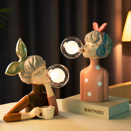 Figuren Tischlampe – Künstlerisches Mädchendesign | Dekorative Innenbeleuchtung