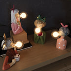 Figuren Tischlampe – Künstlerisches Mädchendesign | Dekorative Innenbeleuchtung