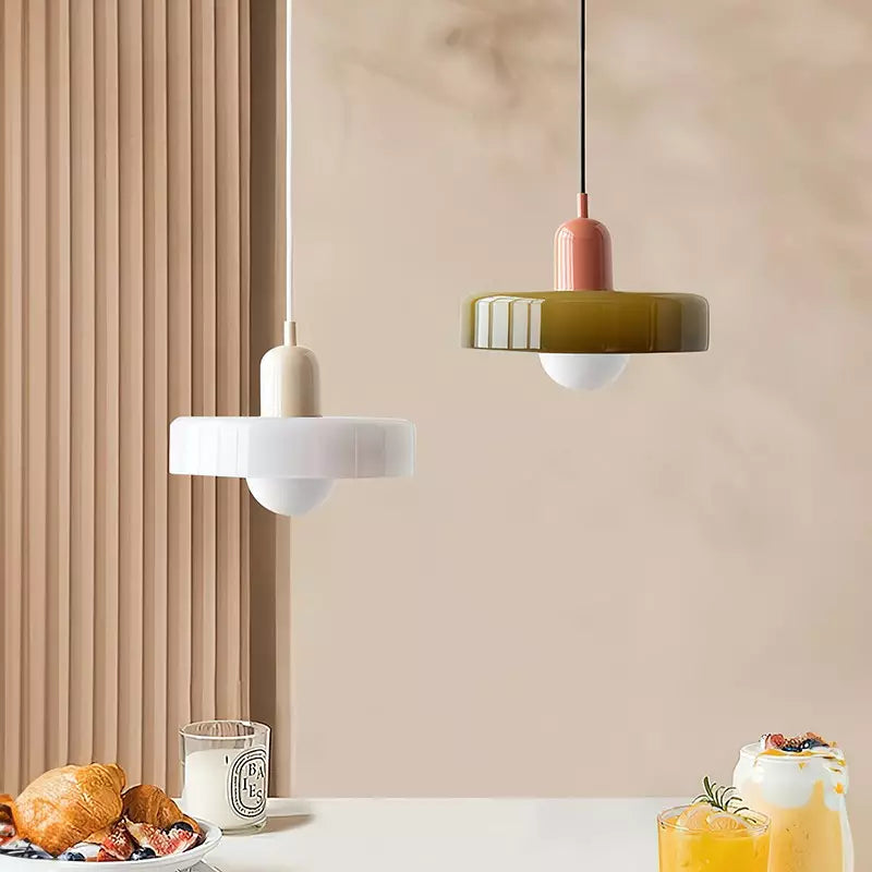 Bauhaus Pendelleuchte – Farbiges Glas Design | Moderne Deckenlampe