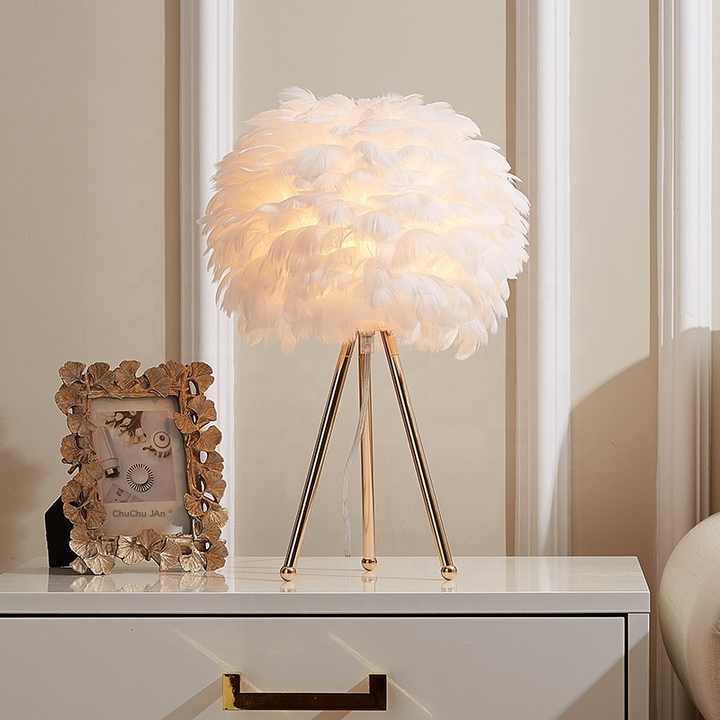 Dimmbare Tischleuchte mit Luxusfedern – Elegante Tischlampe für Schreibtisch und Wohnraum, Modernes Design und Dimmfunktion 6