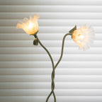 Elegante Calla Blumen Stehleuchte mit Fußschalter – Moderne Stehlampe für Wohnräume, 170 cm hoch, E26/E27 Sockel, Metall und Kieselgel 1