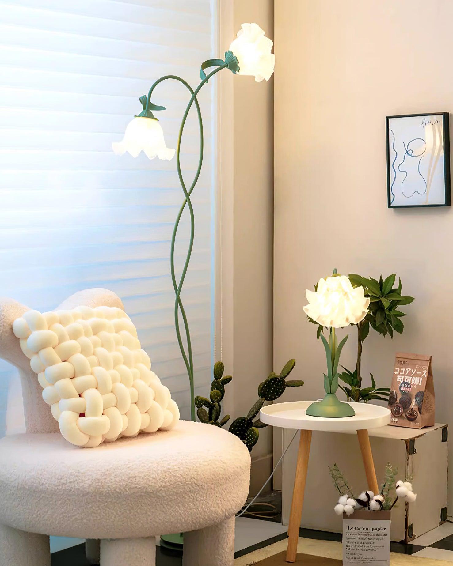 Elegante Calla Blumen Stehleuchte mit Fußschalter – Moderne Stehlampe für Wohnräume, 170 cm hoch, E26/E27 Sockel, Metall und Kieselgel 3