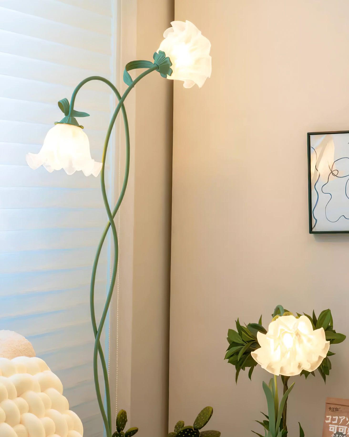 Elegante Calla Blumen Stehleuchte mit Fußschalter – Moderne Stehlampe für Wohnräume, 170 cm hoch, E26/E27 Sockel, Metall und Kieselgel 6