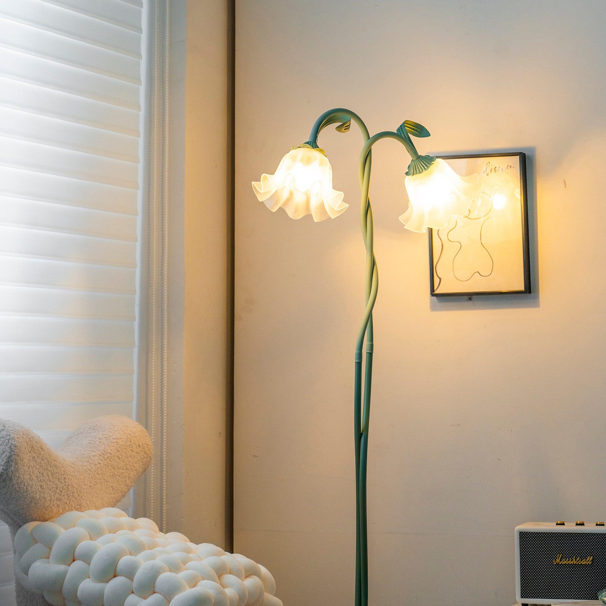 Elegante Calla Blumen Stehleuchte mit Fußschalter – Moderne Stehlampe für Wohnräume, 170 cm hoch, E26/E27 Sockel, Metall und Kieselgel 8