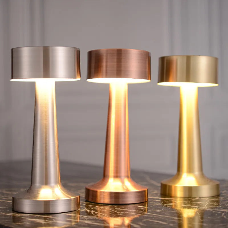 Elegante Dimmbar Tischlampe mit LED-Technologie – Ideal als Nachttischlampe oder Tischleuchte für Restaurant und Bar 5