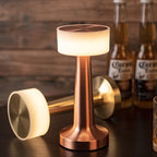 Elegante Dimmbar Tischlampe mit LED-Technologie – Ideal als Nachttischlampe oder Tischleuchte für Restaurant und Bar 6