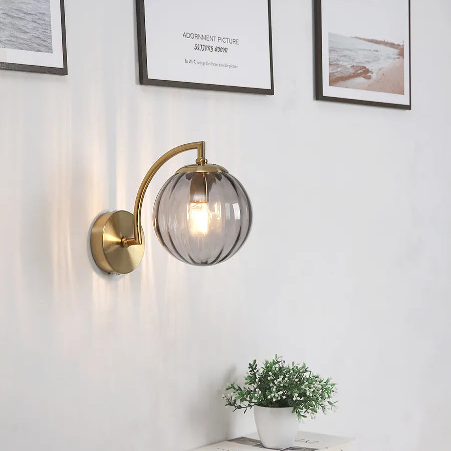 Elegante LED-Wandleuchte im Glaskandelaber-Design – Dimmbar, 30x14cm, Metall/Glas für Wohnzimmer und Schlafzimmer 1