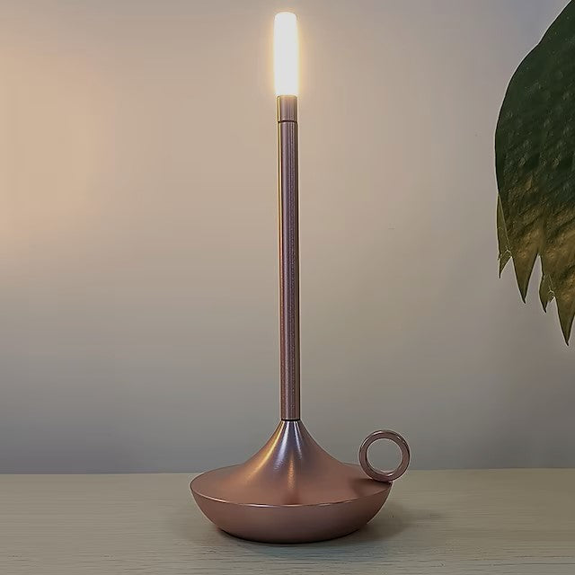 Elegantes Kerzenlicht Mit Dimmfunktion Und USB-Ladegerät - Stilvolles Aluminium Für Ihr Zuhause 1