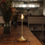 Elegantes Kerzenlicht Mit Dimmfunktion Und USB-Ladegerät - Stilvolles Aluminium Für Ihr Zuhause 4