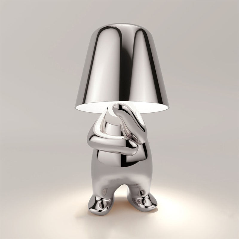 Goldene Tischlampe – Kreatives Figurendesign | Dekorative Wohnraumleuchte