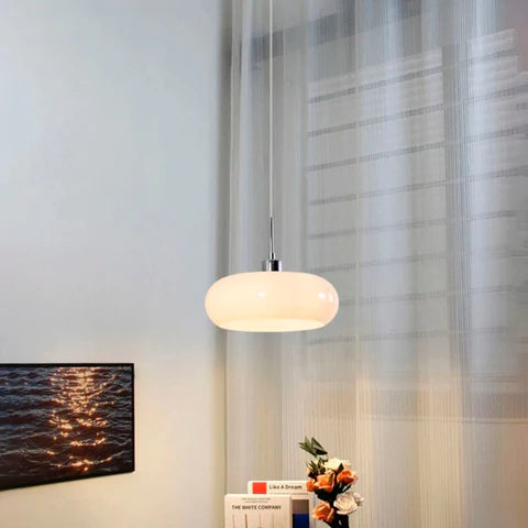 Moderne Pendelleuchte aus Glas, Dimmbar für Esstisch und Wohnzimmer – Stilvolle Hängeleuchte in Brotform mit LED-Birne 3