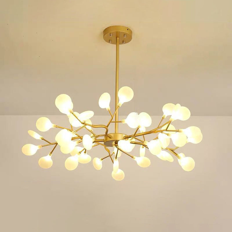 Moderner Kronleuchter aus Acryl – Eleganter Glühwürmchen-Lüster für stilvolle Räume, LED-Beleuchtung, verschiedene Größen verfügbar 2