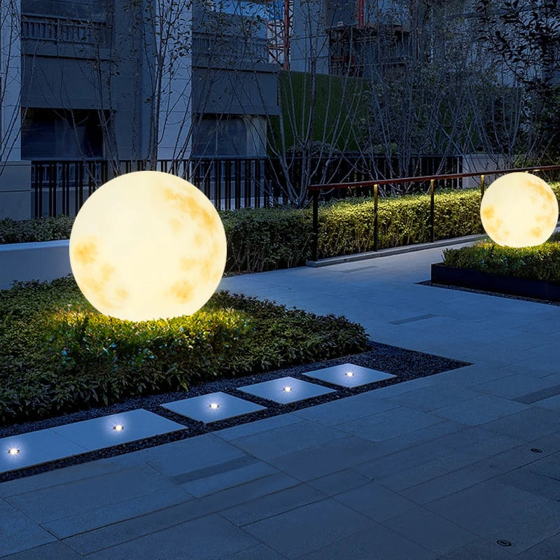 Mond Gartenlampe – LED Leuchtkugel in Mondform | Außenbeleuchtung für Garten & Terrasse