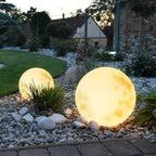 Mond Gartenlampe – LED Leuchtkugel in Mondform | Außenbeleuchtung für Garten & Terrasse