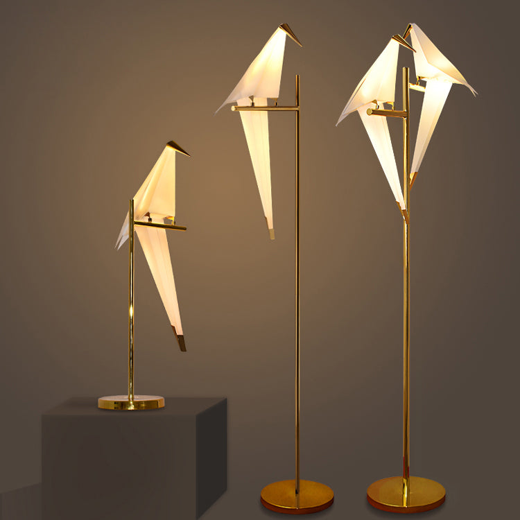 LED Vogellampe – Origami Design | Dekorative Tisch- & Stehleuchte
