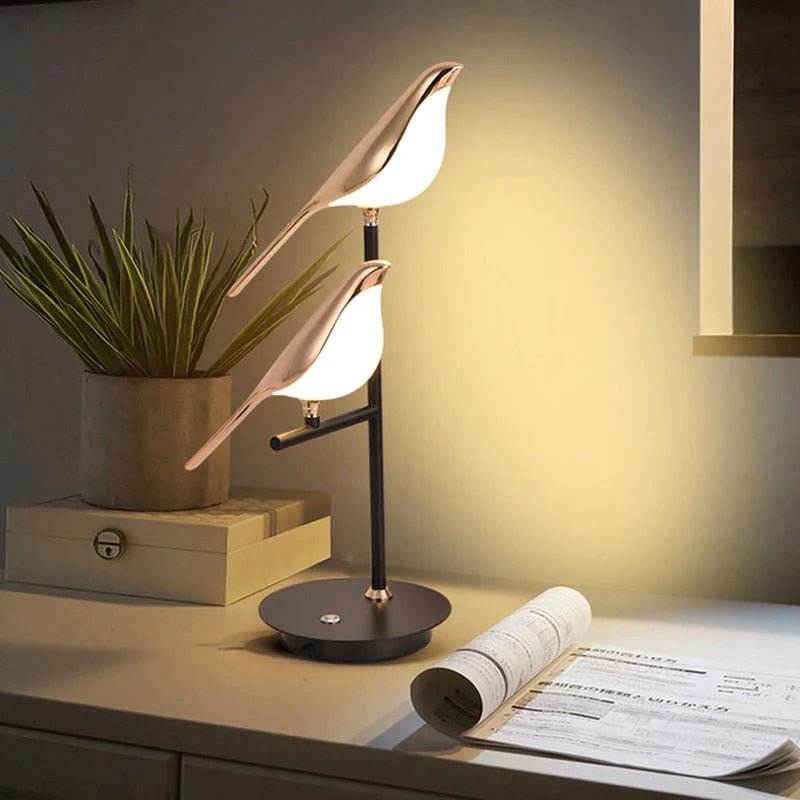 Postmoderne LED-Tischlampe im Vogel-Design – Elegante Nachttischlampe für Schlafzimmer und Wohnzimmer 1