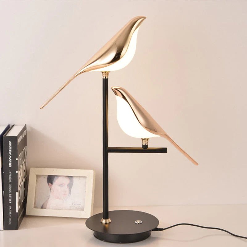 Postmoderne LED-Tischlampe im Vogel-Design – Elegante Nachttischlampe für Schlafzimmer und Wohnzimmer 2