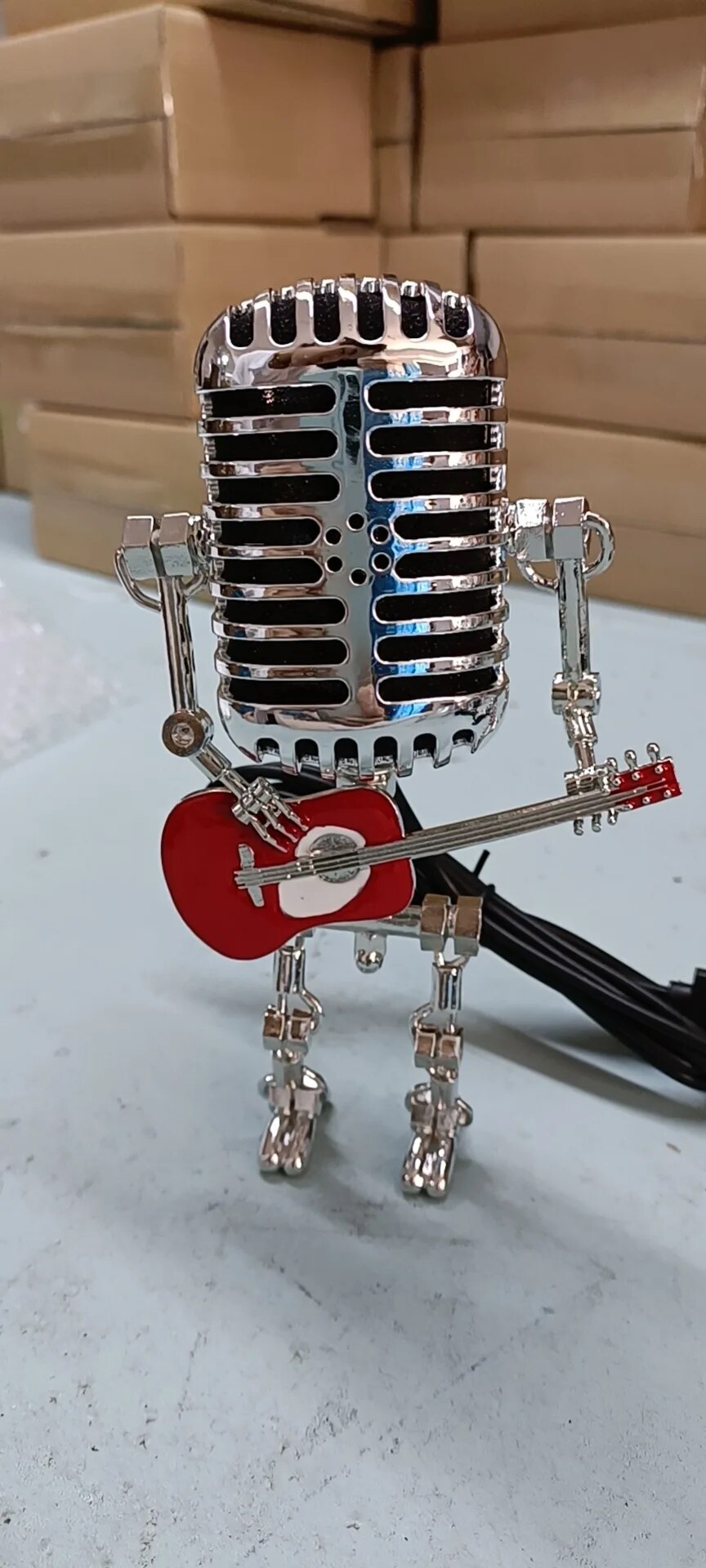 Roboter Tischleuchte Mit Gitarre Dimmbar – Stilvolle Lampe Für Schreibtisch Und Nachttisch 3