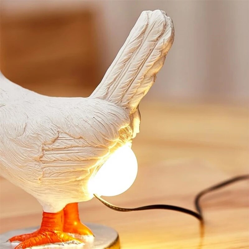 Skurrile Tischlampe Ohne Kabel - Humorvolle Hühnerdesign Tischleuchte Mit LED Beleuchtung 1