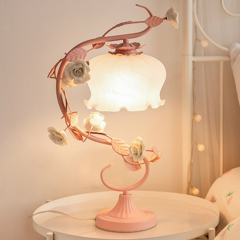 Stilvolle Tischlampe mit Handgefertigten Rosenblättern – Sanfte Beleuchtung für Wohnzimmer und Schlafzimmer, Rosa Weiß, 9 Zoll 1