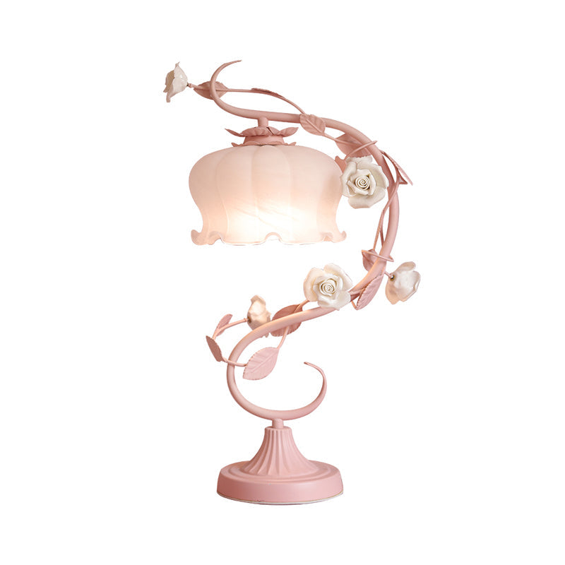 Stilvolle Tischlampe mit Handgefertigten Rosenblättern – Sanfte Beleuchtung für Wohnzimmer und Schlafzimmer, Rosa Weiß, 9 Zoll 6